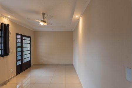 Sala de casa para alugar com 2 quartos, 135m² em Vila Castelo Branco, Campinas