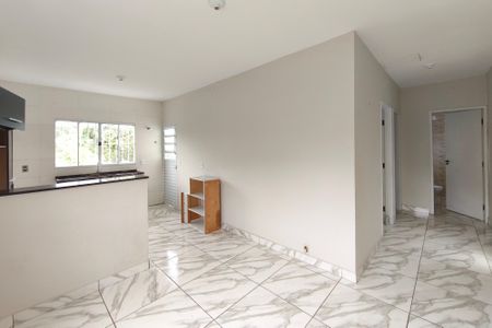 Sala de casa para alugar com 2 quartos, 60m² em Jardim Esmeraldina, Campinas