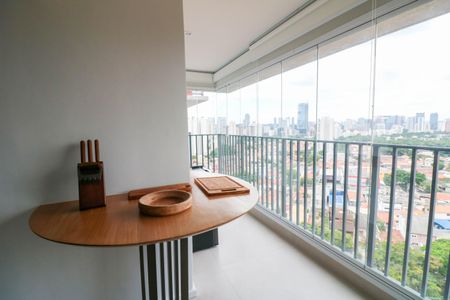 Apartamento para alugar com 63m², 2 quartos e 1 vagaVaranda