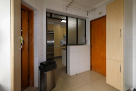 Apartamento à venda com 258m², 4 quartos e 5 vagasÁrea de Serviço