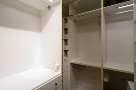 Apartamento à venda com 258m², 4 quartos e 5 vagasSuíte 1