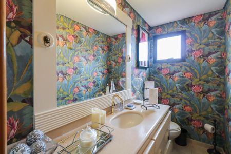 Apartamento à venda com 258m², 4 quartos e 5 vagasLavabo