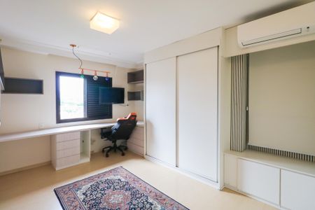 Apartamento à venda com 258m², 4 quartos e 5 vagasSuíte 4