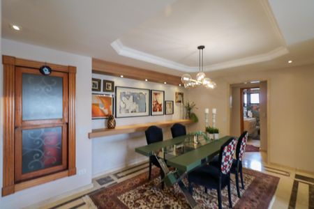 Apartamento à venda com 258m², 4 quartos e 5 vagasSala de Jantar