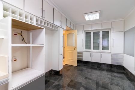 Apartamento à venda com 200m², 4 quartos e 3 vagas Apartamento à venda com 200m², 4 quartos e 3 vagasCozinha