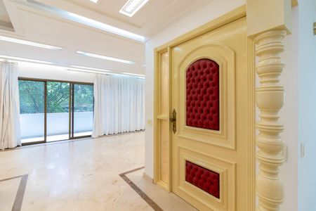 Apartamento à venda com 200m², 4 quartos e 3 vagas Apartamento à venda com 200m², 4 quartos e 3 vagasHall de Entrada