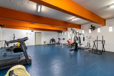 Apartamento à venda com 200m², 4 quartos e 3 vagas Apartamento à venda com 200m², 4 quartos e 3 vagasÁrea comum - Academia