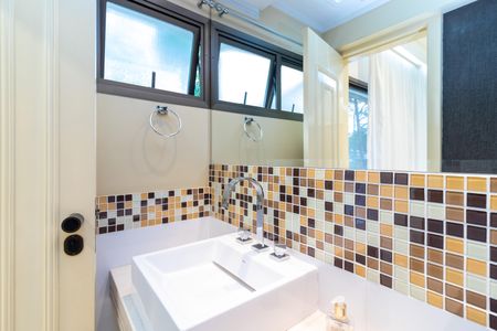 Apartamento à venda com 200m², 4 quartos e 3 vagas Apartamento à venda com 200m², 4 quartos e 3 vagasLavabo