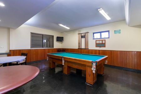 Apartamento à venda com 200m², 4 quartos e 3 vagas Apartamento à venda com 200m², 4 quartos e 3 vagasSala de Jogos