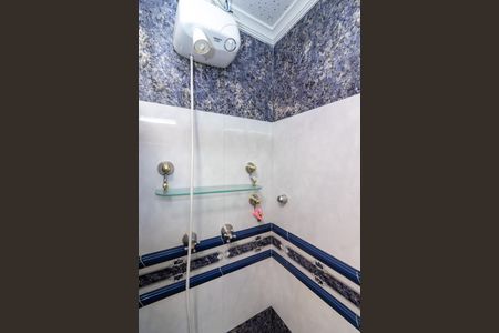 Apartamento à venda com 200m², 4 quartos e 3 vagas Apartamento à venda com 200m², 4 quartos e 3 vagasBanheiro da Suíte 1