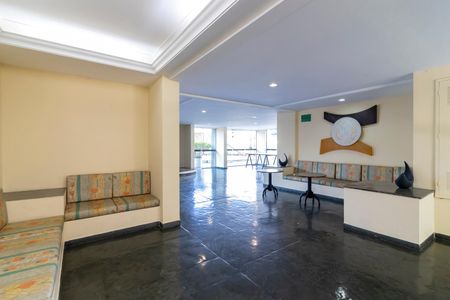 Apartamento à venda com 200m², 4 quartos e 3 vagas Apartamento à venda com 200m², 4 quartos e 3 vagasÁrea comum - Salão de festas