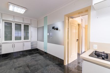 Apartamento à venda com 200m², 4 quartos e 3 vagas Apartamento à venda com 200m², 4 quartos e 3 vagasCozinha