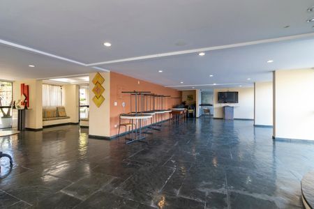 Apartamento à venda com 200m², 4 quartos e 3 vagas Apartamento à venda com 200m², 4 quartos e 3 vagasÁrea comum - Salão de festas