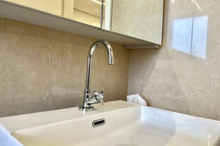 Apartamento à venda com 106m², 2 quartos e 2 vagas Apartamento à venda com 106m², 2 quartos e 2 vagasBanheiro 1 da Suíte 1