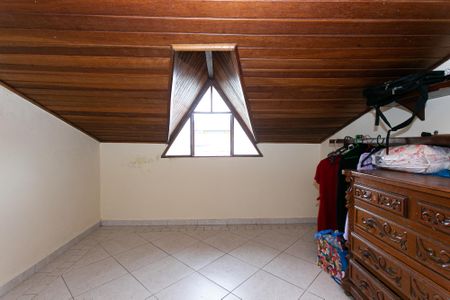 Casa à venda com 90m², 4 quartos e 1 vagaQuarto 4