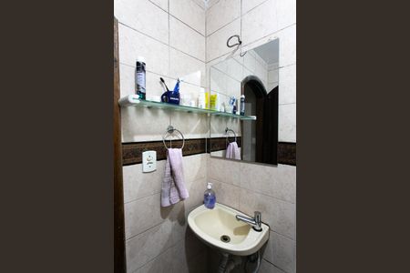 Casa à venda com 90m², 4 quartos e 1 vagaBanheiro