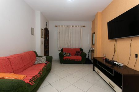 Sala de casa à venda com 4 quartos, 90m² em Vila Carrão, São Paulo