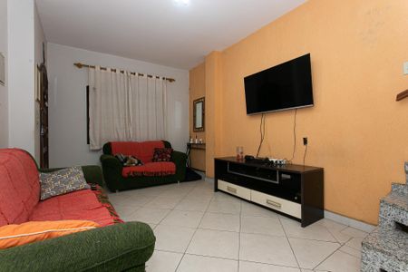 Casa à venda com 90m², 4 quartos e 1 vagaSala