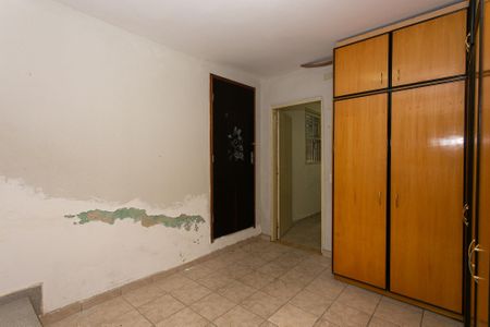 Quarto 2 de casa à venda com 4 quartos, 90m² em Vila Carrão, São Paulo