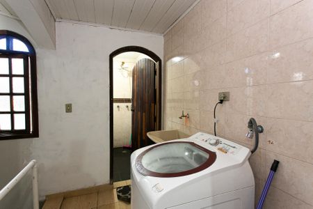 Casa à venda com 90m², 4 quartos e 1 vagaÁrea de Serviço