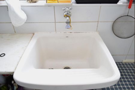 Apartamento à venda com 100m², 2 quartos e 1 vagaÁrea de Serviço