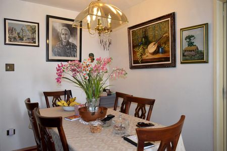 Apartamento à venda com 100m², 2 quartos e 1 vagaSala de jantar