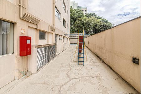 Apartamento à venda com 73m², 2 quartos e sem vagaplay ground_2