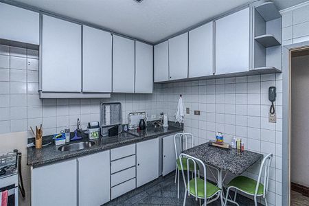 Apartamento à venda com 73m², 2 quartos e sem vagacozinha_3