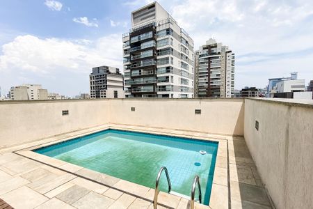 Apartamento à venda com 33m², 1 quarto e 1 vagaPiscina