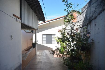 Casa à venda com 94m², 2 quartos e 1 vagaQuintal