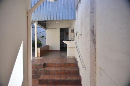 Casa à venda com 94m², 2 quartos e 1 vagaÁrea de Serviço