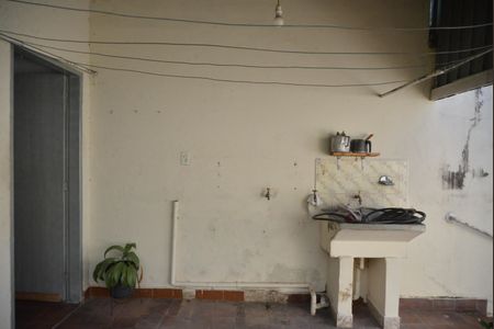 Casa à venda com 94m², 2 quartos e 1 vagaÁrea de Serviço