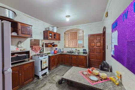 Cozinha de casa à venda com 3 quartos, 371m² em Planalto, Belo Horizonte