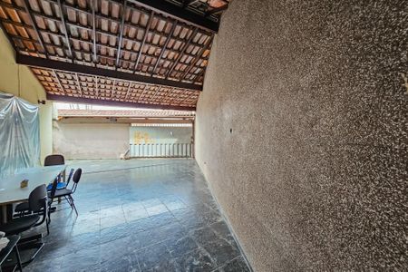 Garagem de casa à venda com 3 quartos, 371m² em Planalto, Belo Horizonte