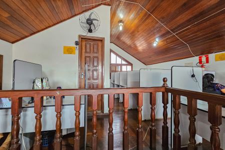 Casa à venda com 371m², 4 quartos e 4 vagas Casa à venda com 371m², 4 quartos e 4 vagasQuarto 3