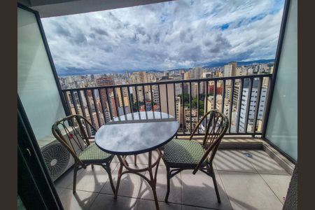 Varanda de kitnet/studio à venda com 1 quarto, 22m² em Santa Ifigênia, São Paulo