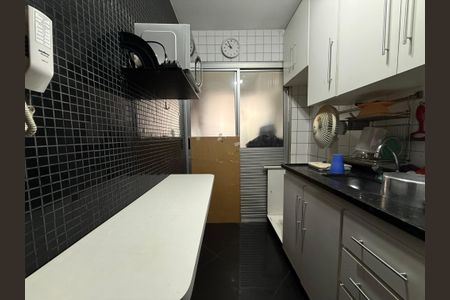 Apartamento à venda com 50m², 2 quartos e 1 vaga Apartamento à venda com 50m², 2 quartos e 1 vagaCozinha