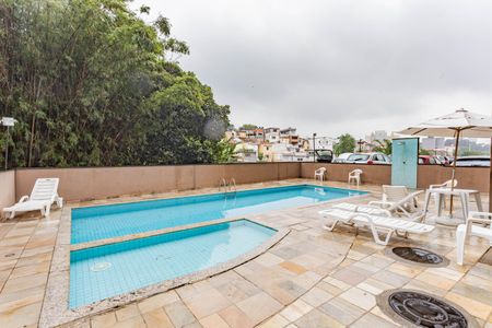 Apartamento à venda com 50m², 2 quartos e 1 vaga Apartamento à venda com 50m², 2 quartos e 1 vagaÁrea comum - Piscina