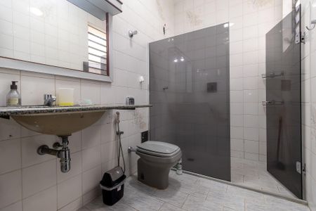 Casa à venda com 210m², 3 quartos e 4 vagasBanheiro Social