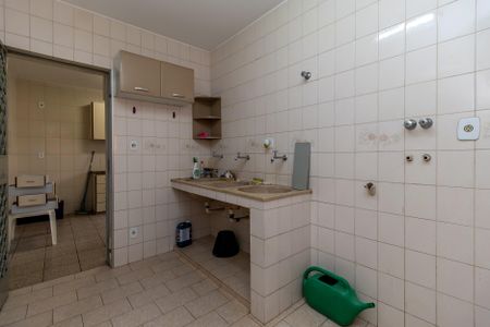 Casa à venda com 210m², 3 quartos e 4 vagasÁrea de Serviço