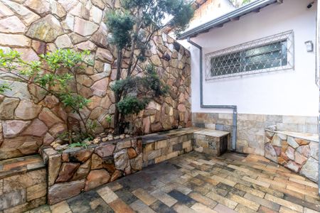 Casa à venda com 210m², 3 quartos e 4 vagasQuintal