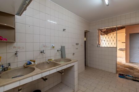 Casa à venda com 210m², 3 quartos e 4 vagasÁrea de Serviço