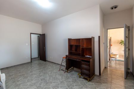 Casa à venda com 210m², 3 quartos e 4 vagasSala