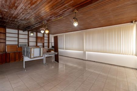 Casa à venda com 210m², 3 quartos e 4 vagasSalao