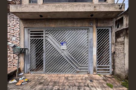 Casa para alugar com 300m², 3 quartos e 2 vagasFachada