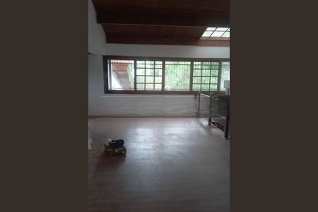 Casa à venda com 4 quartos, 250m² em Interlagos, São Paulo