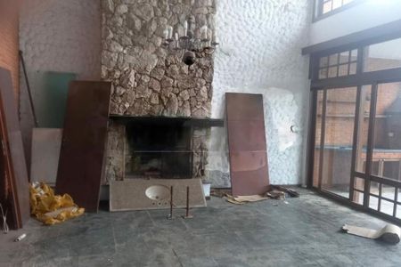 Casa à venda com 4 quartos, 250m² em Interlagos, São Paulo