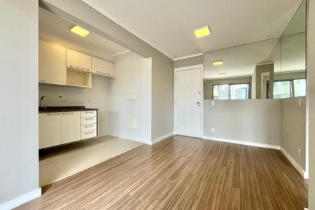 Sala de apartamento para alugar com 2 quartos, 50m² em Vila Santa Catarina, São Paulo