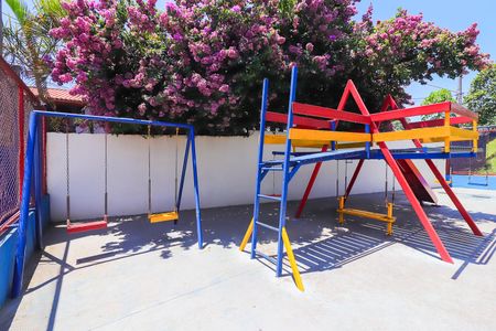 Apartamento para alugar com 50m², 2 quartos e 1 vagaÁrea comum - Playground