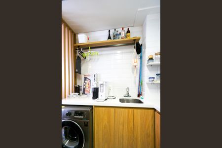 Apartamento para alugar com 34m², 1 quarto e sem vagaÁread e serviço